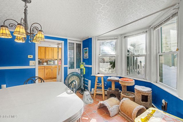 937 6th Street, Rensselaer, NY 12144