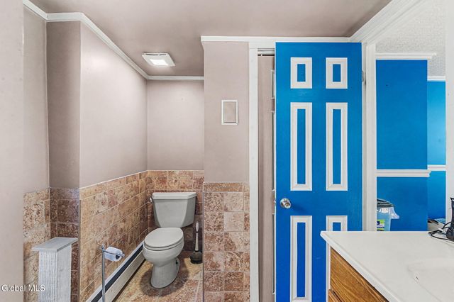 937 6th Street, Rensselaer, NY 12144