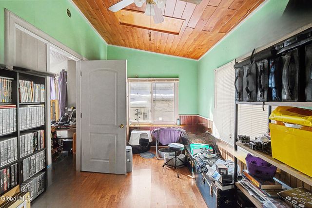 937 6th Street, Rensselaer, NY 12144