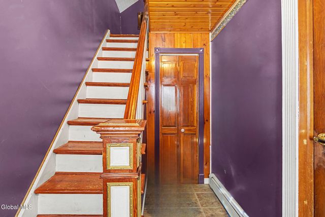 937 6th Street, Rensselaer, NY 12144