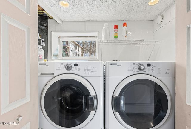 937 6th Street, Rensselaer, NY 12144