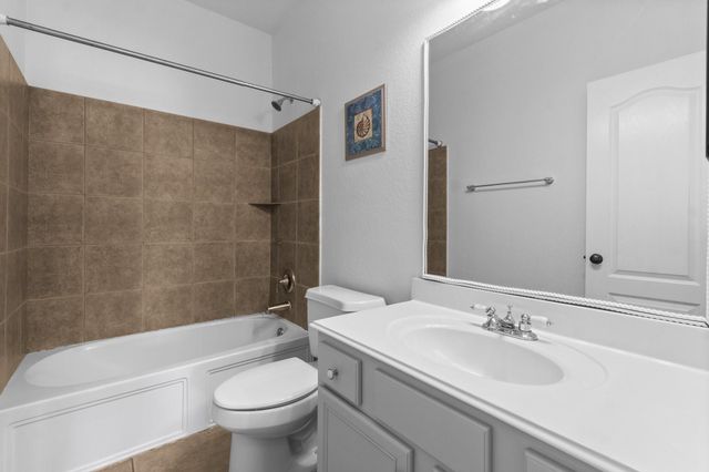 7 Fraiser Fir Place, Spring, TX 77389