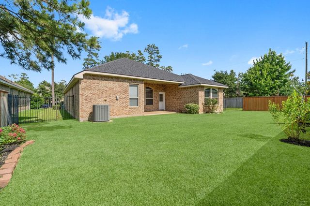 7 Fraiser Fir Place, Spring, TX 77389