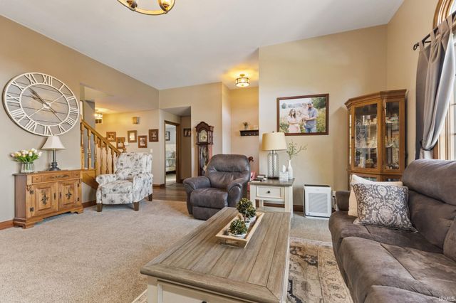 209 River Drive, Bloomfield, IN 47424