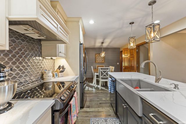 209 River Drive, Bloomfield, IN 47424