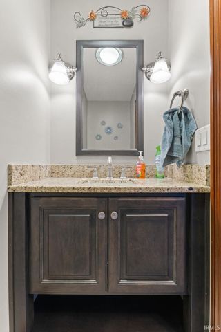 209 River Drive, Bloomfield, IN 47424