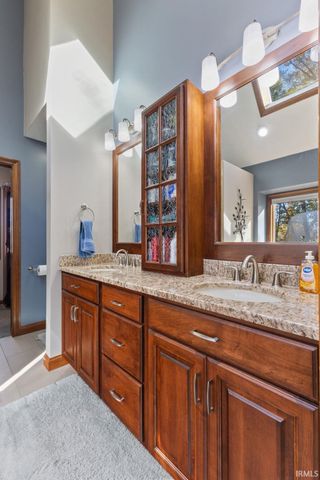 209 River Drive, Bloomfield, IN 47424