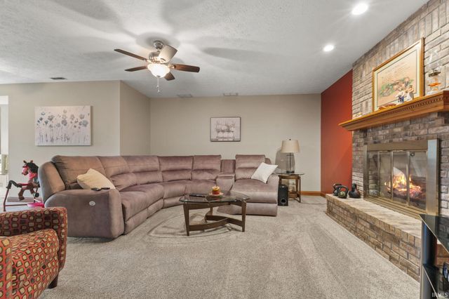 209 River Drive, Bloomfield, IN 47424