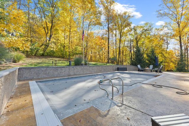 209 River Drive, Bloomfield, IN 47424