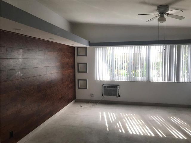 725 S 20th Avenue 1, Hollywood, FL 33020