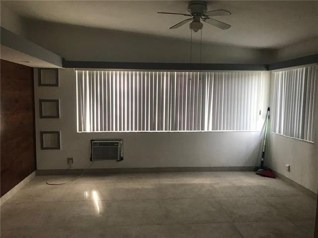 725 S 20th Avenue 1, Hollywood, FL 33020