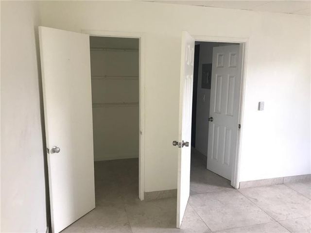 725 S 20th Avenue 1, Hollywood, FL 33020