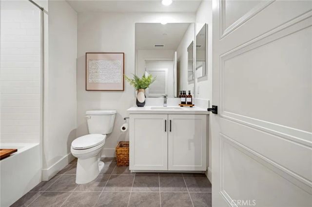 16175 Dawn Way 302, Tustin, CA 92782