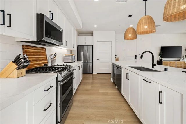 16175 Dawn Way 302, Tustin, CA 92782