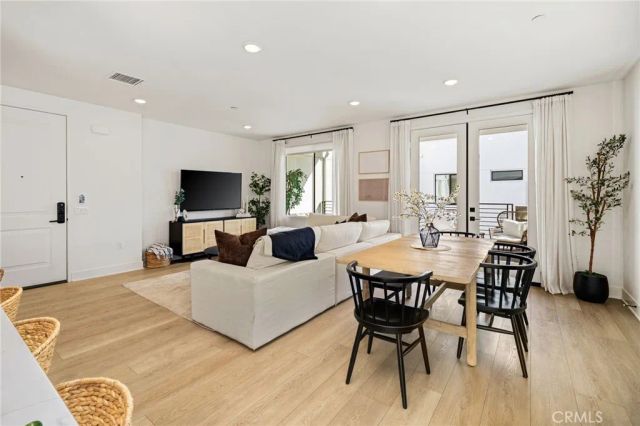 16175 Dawn Way 302, Tustin, CA 92782