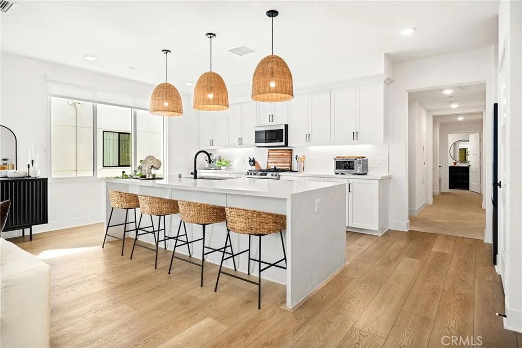 16175 Dawn Way 302, Tustin, CA 92782