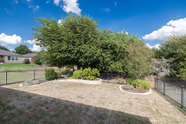 408 Sheldon Lake DR, Georgetown, TX 78633