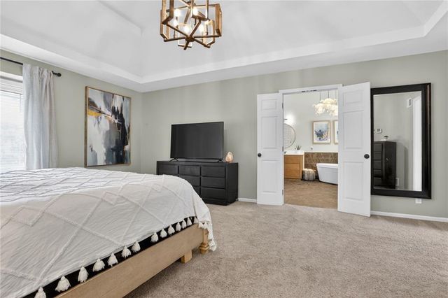 10820 S CEDAR NILES Boulevard, Olathe, KS 66061