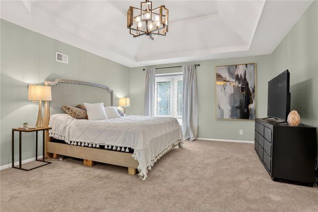 10820 S CEDAR NILES Boulevard, Olathe, KS 66061