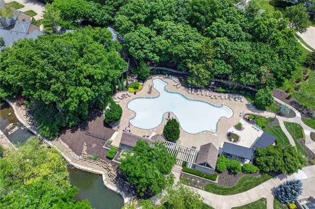 10820 S CEDAR NILES Boulevard, Olathe, KS 66061