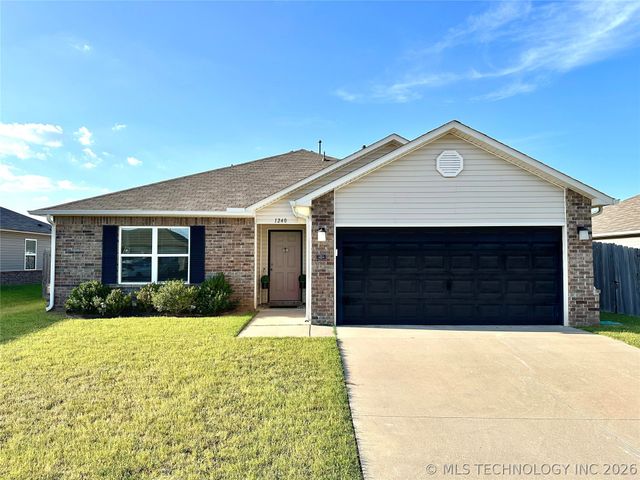 1240 E Richmond Street, Broken Arrow, OK 74012