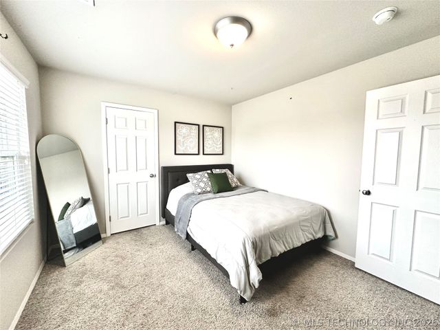 1240 E Richmond Street, Broken Arrow, OK 74012