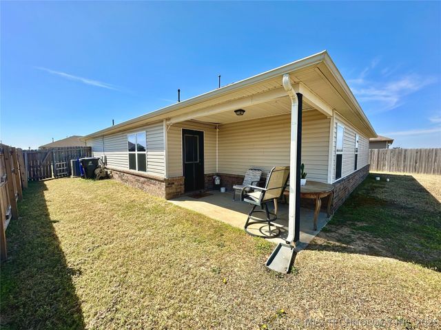 1240 E Richmond Street, Broken Arrow, OK 74012