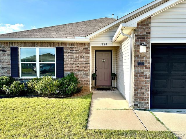 1240 E Richmond Street, Broken Arrow, OK 74012