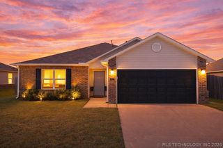 1240 E Richmond Street, Broken Arrow, OK 74012