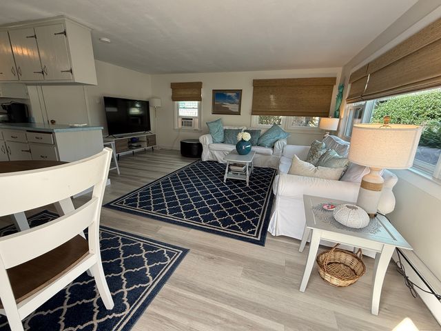 2 Reed Avenue, Waterford, CT 06385