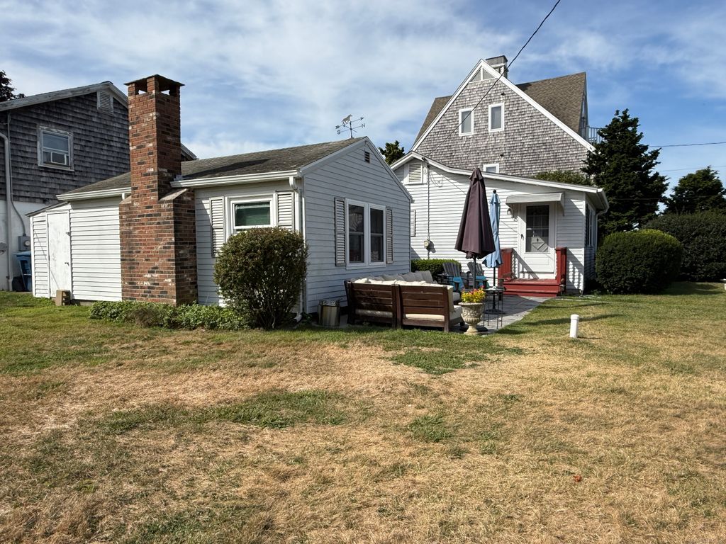 2 Reed Avenue, Waterford, CT 06385