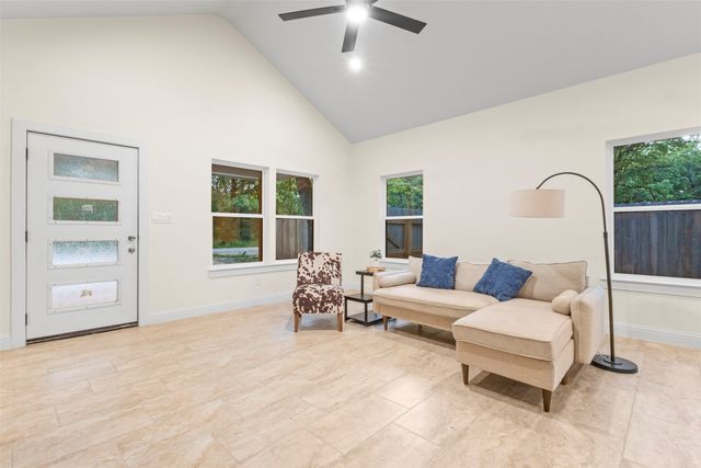 117 Pawnee Trail, Mabank, TX 75156