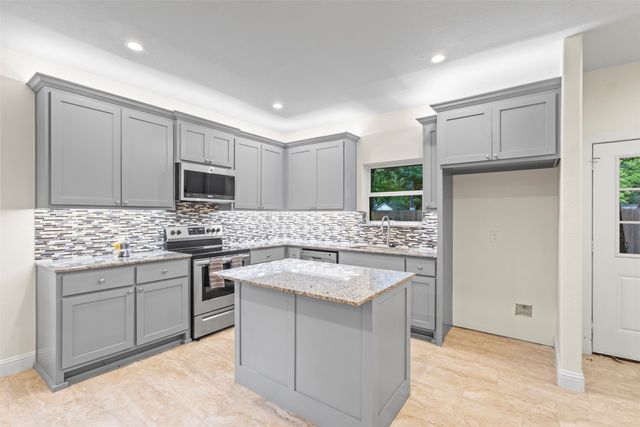 117 Pawnee Trail, Mabank, TX 75156