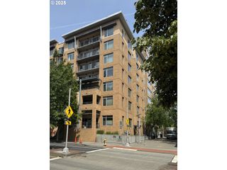 701 COLUMBIA St 304, Vancouver, WA 98660