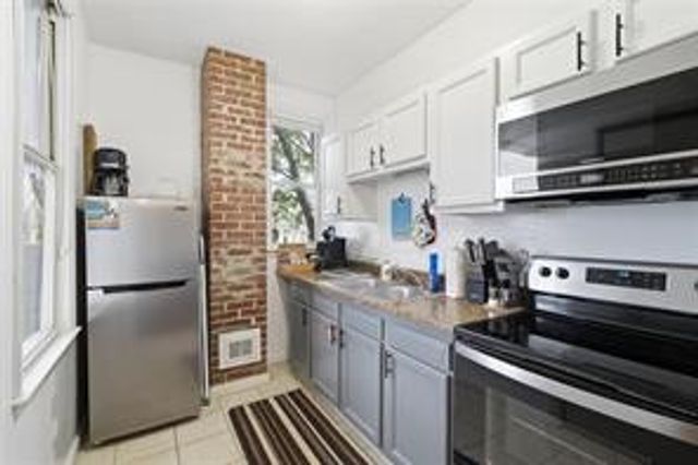 5205 Stanton Ave, Lawrenceville, PA 15201