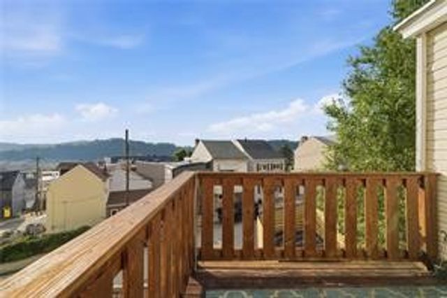 5205 Stanton Ave, Lawrenceville, PA 15201