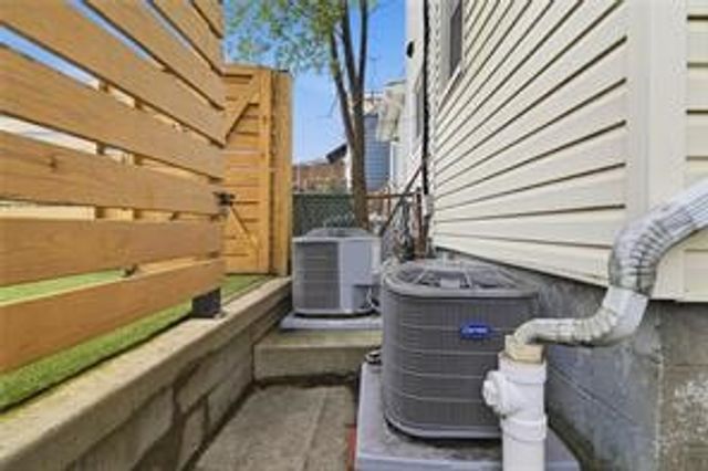 5205 Stanton Ave, Lawrenceville, PA 15201
