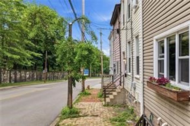 5205 Stanton Ave, Lawrenceville, PA 15201