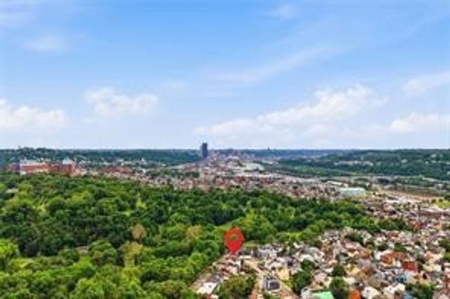 5205 Stanton Ave, Lawrenceville, PA 15201
