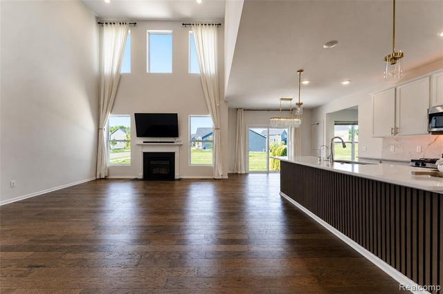 2716 Maize Loop, Saline, MI 48176