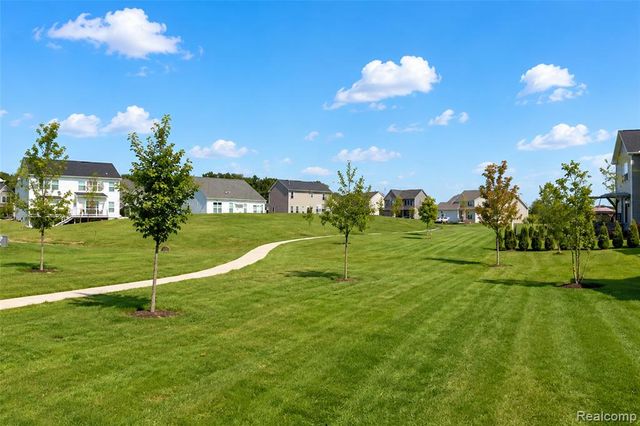2716 Maize Loop, Saline, MI 48176
