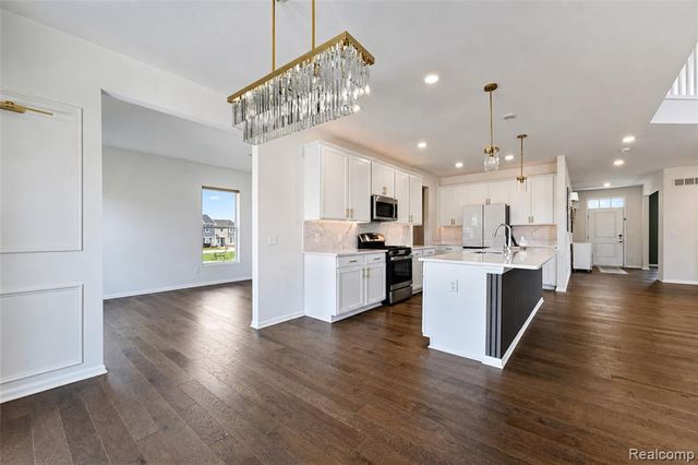 2716 Maize Loop, Saline, MI 48176