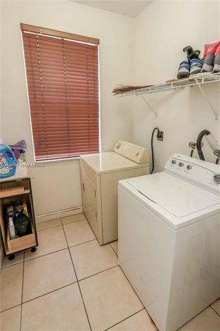 4612 NW 94th Ct 4612, Doral, FL 33178