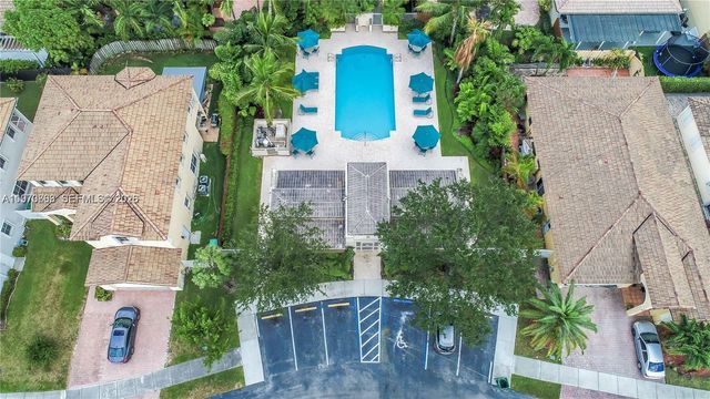 4612 NW 94th Ct 4612, Doral, FL 33178