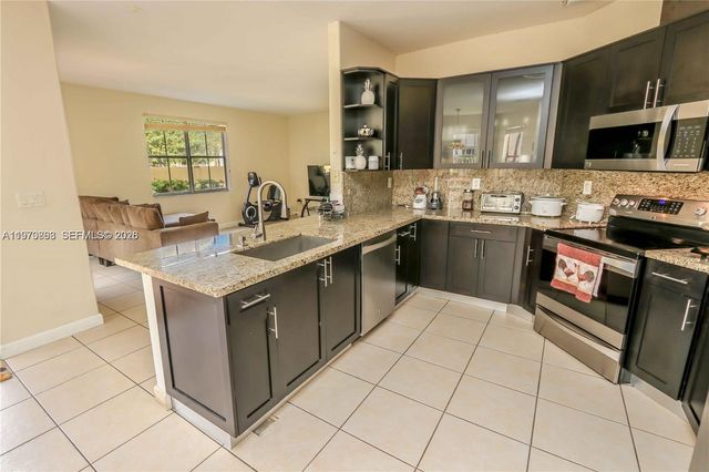 4612 NW 94th Ct 4612, Doral, FL 33178