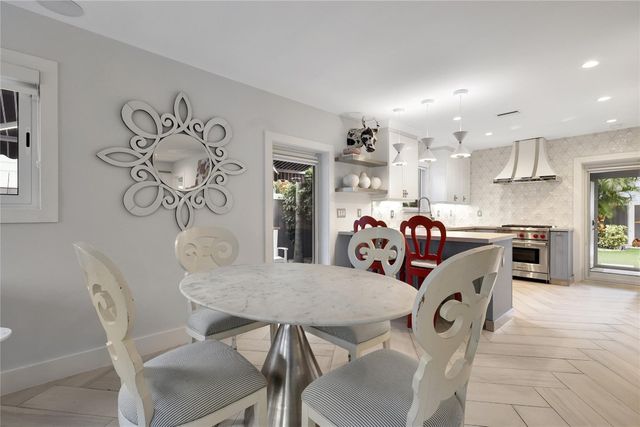 390 NE 10th Avenue, Fort Lauderdale, FL 33301