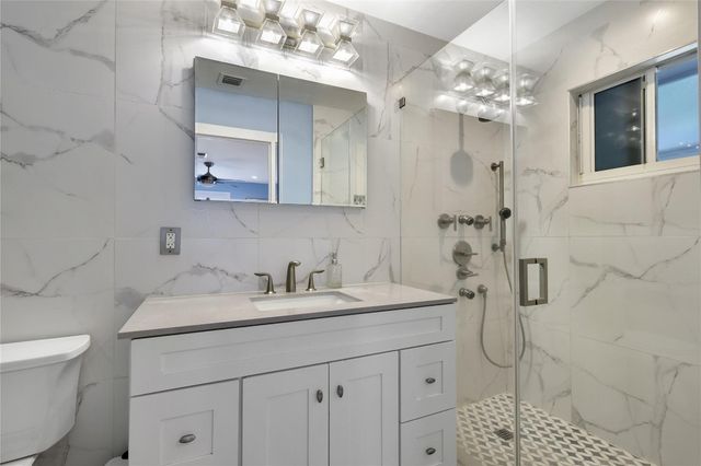 390 NE 10th Avenue, Fort Lauderdale, FL 33301