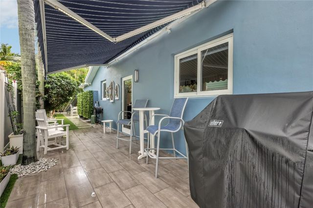 390 NE 10th Avenue, Fort Lauderdale, FL 33301