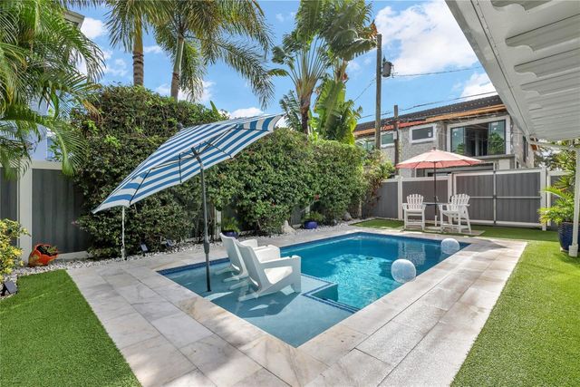 390 NE 10th Avenue, Fort Lauderdale, FL 33301