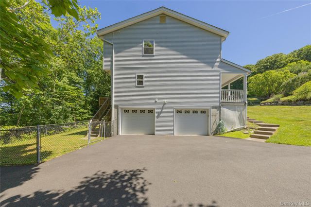 11 Rakentine Lane, Garnerville, NY 10923